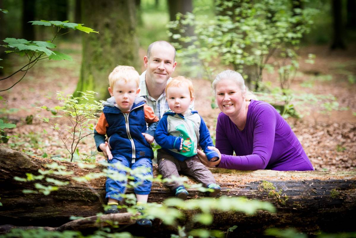 Family photoshoot in Micheldever Woods